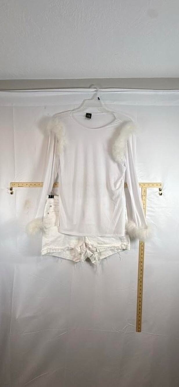 Ashley Stewart Top 3X American Eagle Shorts 16 White Faux Fur Denim Outfit Set